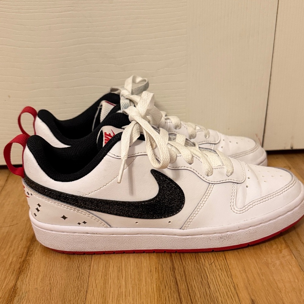 Nike Court Borough 2 SE Low White Very Berry for youth size 5 - Picture 2 of 9